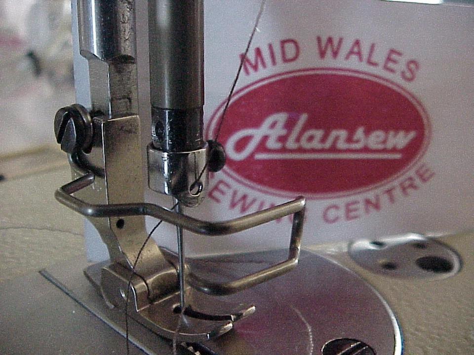 INDUSTRIAL SEWING MACHINE SAFETY FINGER FOOT GUARD FITS SINGER BROTHER / OTHERS - Image 1 of 1