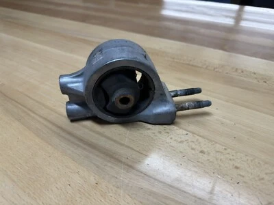 Soporte de montaje del motor para pasajero derecho Toyota MR2 SW20 SW21 1991-1995 Foto 1 de 4