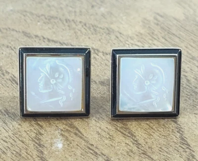 Gemelos grandes Swank Mid Century de colección blanco conquistador camafeo tono dorado Foto 1 de 4