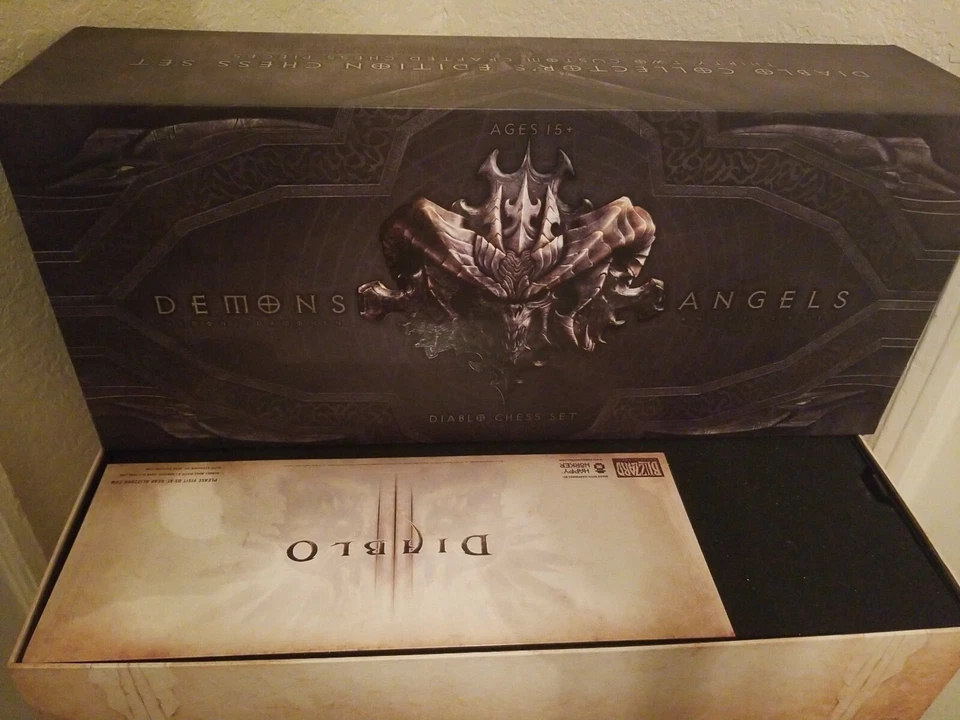 Diablo III Chess Set Demons and Angels Limited Edition Collectors Set - Image 1 of 3