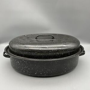 Granite Ware 10 lb. Capacity 15 in. Covered Oval Roaster, Speckled Black Enamel 