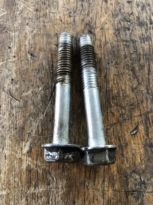 Nissan Quest 2008 pernos de arranque de 3,5 L Foto 1 de 2