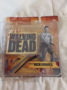 2011 Series One Mcfarlane Walkng Dead MOC 5" Deputy Rick Grimes - Picture 1 of 2