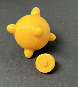 1989 tmnt Sewer Playset Yellow Spiked Ball And Hydrant Cap 3d printed - Bild 1 von 4