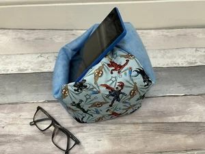 Justice League Super Hero iPad Pro tablet Kindle cushion Beanbag stand holder XL - Picture 1 of 4