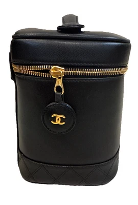 Estuche cosmético tocador Chanel Caviar CC de colección negro 100 % auténtico DE COLECCIÓN 94-96 Foto 1 de 4