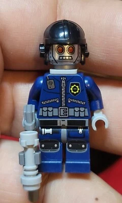 LEGO Minifigure Robo SWAT with Helmet tlm046 The Lego Movie EUC C16-4  - Image 1 of 4