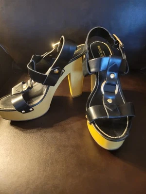 Black 5in Heels - Image 1 of 4