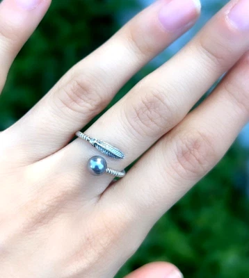 Anillo de plata de ley 925 hecho a mano perla negra delicada anillo de plumas ARMENIO Foto 1 de 4