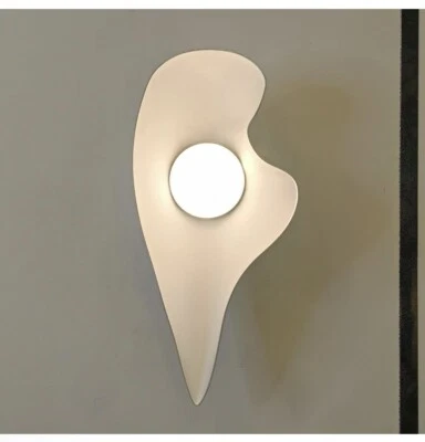 Aplique de pared LED 3D para uso en exteriores con acabado texturizado blanco, aluminio fundido a presión Foto 1 de 4