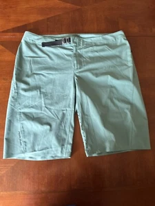 Pearl Izumi Herren Summit Bike Shorts XL Pine Green Radfahren Baggy Reißverschluss Gürtel Neu mit Etikett - Bild 1 von 7