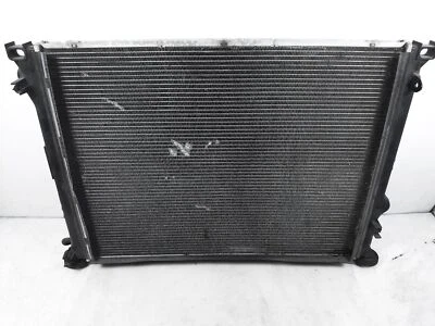 Chrysler 300 2009-2023 3,6 L transmisión automática radiador 68050126Ab *Algunas aletas dobladas Foto 1 de 4