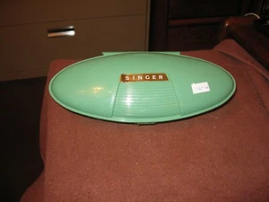 Vintage Singer 1960’s Buttonholer In Original Green Case - Picture 1 of 3