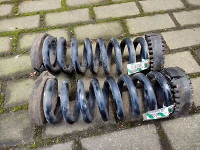 Juego de pares de muelles helicoidales traseros derecho OE Dodge Challenger 6,4 L 2019 05181369AF 1369AF Foto 1 de 4