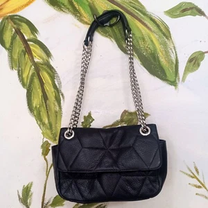 CALVIN KLEIN QUILTED LEATHER SHOULDER CHAIN LEATHER/CHAIN STRAP BAG - Picture 1 of 15