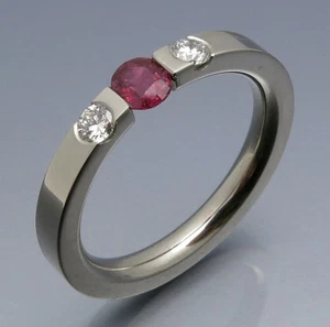 DISEÑO MADURO - HERMOSO ANILLO TENSOR RUBÍ BRILLANTE 0,75 QUILATES - ÚNICO - Imagen 1 de 5