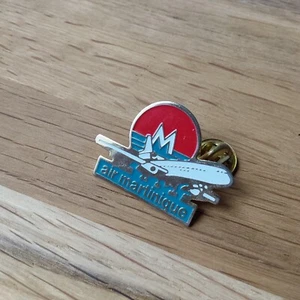 Pin’s Air Martinique Doré Turquoise Et Rouge - Imagen 1 de 4