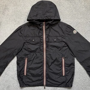 Moncler Lyon schwarze Windjacke Größe 3 Medium 100 % authentisch - Bild 1 von 17