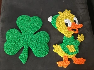 MELTED PLASTIC POPCORN CHIPS EASTER NEW DUCK IRISH SHAMROCK LOT 2 DECORATIONS - Picture 1 of 5