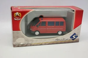 Solido Firefighters 1/50 - Renault Trafic - Picture 1 of 1