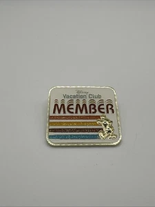 Prendedor de miembro de Disney Vacation Club diseño retro. Exclusivo para miembros de DVC WDW (B) - Imagen 1 de 4