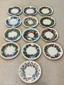 Lenox Historical US 13 Original Colonies Crops Christmas Wreath Dinner Plates - Picture 1 of 6