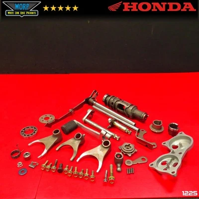 1998 年 HONDA GOLDWING 1500 GL1500SE 变速器 GEAR CHANGE FORKS SHIFT SHAFT CAM — 第 1/4 张图片