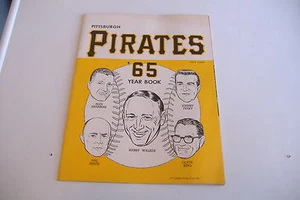 ~PITTSBURGH PIRATES '65 YEAR BOOK~ - Picture 1 of 11