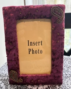 Velvet Beaded Picture Frame 4” X 6” Y2K 90s Burgundy Velour vintage Funky Fun - Picture 1 of 5