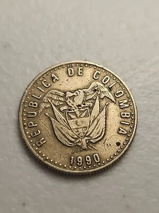 1990  50 PESOS COLOMBIA  - Picture 1 of 2