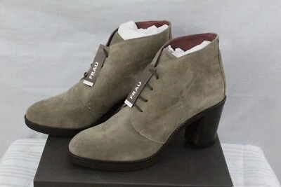 Botas Mujer Talla 9.5 MUJER Gamuza Italiana 3" Tacón Bloque Modelo 84B1 Beige Nuevas con Etiquetas Foto 1 de 4