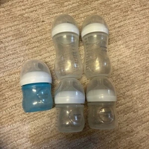 Fünf (5) Phillips Avent Babyflaschen - Bild 1 von 3