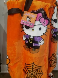 One Hello Kitty HALLOWEEN Pirat Süßigkeitenmais 60x70 Wurf. Beschreibung lesen - Bild 1 von 5