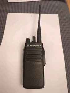 Motorola Dp 2400e - Picture 1 of 5