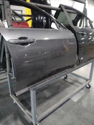 Civic 2016 puerta delantera 539398 Foto 1 de 2