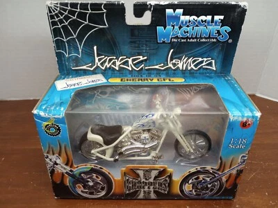 Muscle Machines 1:18 West Coast Choppers Jesse James CHERRY CFL BRAND NEW - Image 1 of 4