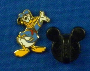 Donald Duck Mini Pin Smiling with Hand Raised Disney Pin # 2209 - Picture 1 of 6