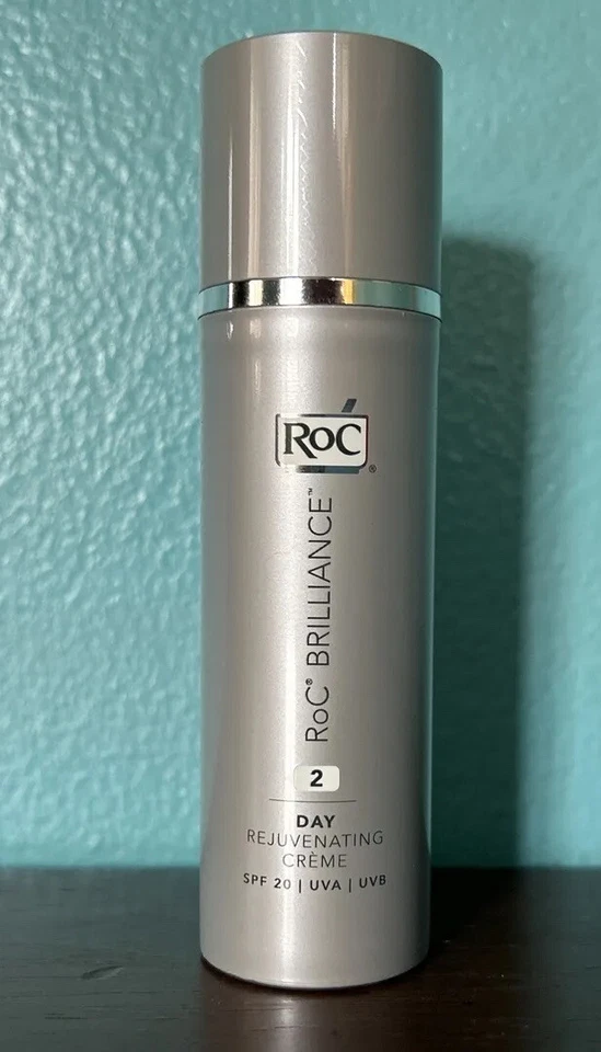 Crema rejuvenecedora de día RoC Brilliance 0,96 fl oz FPS 20 crema hidratante descontinuada Foto 1 de 4