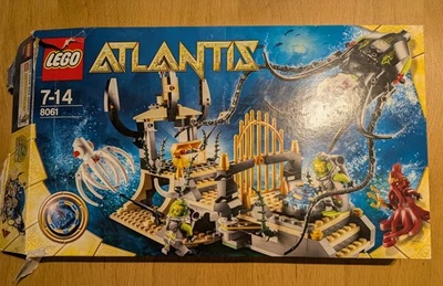 Used Lego Atlantis Gateway Of The Squid (8061) - Image 1 of 4