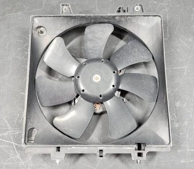 Conjunto de motor ventilador radiador derecho Subaru Impreza WRX STi Pass 2004-2006 Foto 1 de 2
