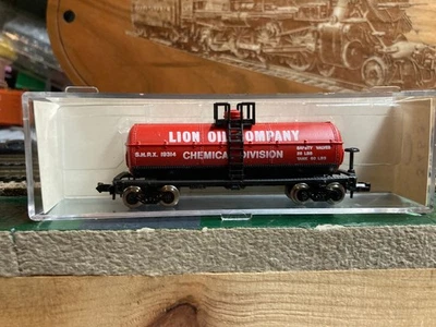 Model Power N SCALE LION OIL COMPANY SINGLE DOME TANKER - Image 1 of 3