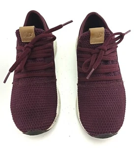 New Balance  Women's Burgundy Classic Lace Up Running  Shoes Size 8 - Picture 1 of 8