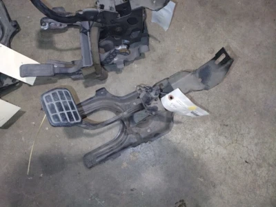 VW Golf mk2 Jetta mk2 Brake + GAS  Pedal  Assembly Box Pedal Box  AUTOMATIC  LHD - Image 1 of 4