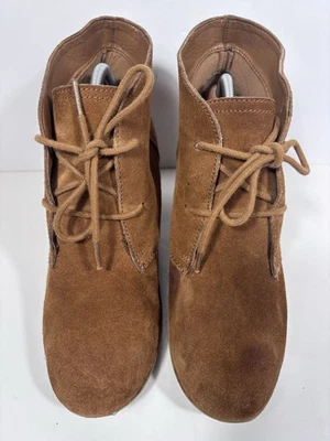 Bota anabela feminina MERONA tamanho 11 castanha/kalama camurça - Imagem 1 de 4