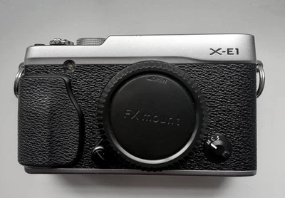 Fuji X-E1   Body  - Bild 1 von 3