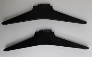 55" SANYO 55MV379R/F7 SCHWARZ BASIS BEINE GEBRAUCHT OHNE SCHRAUBEN - Bild 1 von 2
