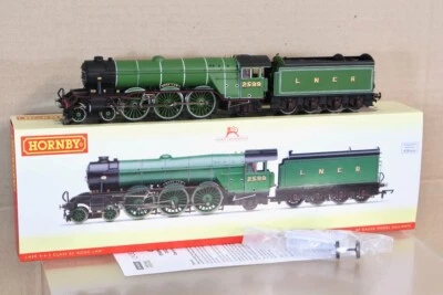 HORNBY R3132 DCC READY LNER 4-6-2 CLASS A3 LOCOMOTIVE 2599 BOOK LAW ol - Image 1 of 4