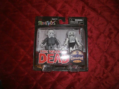 MINIMATES THE WALKING DEAD ABRIGO DE INVIERNO DALE MUJER ZOMBIE COMIC FEST B+W PAQUETE DE 2 Foto 1 de 3