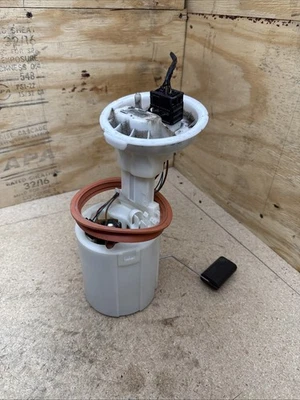 2007-2014 Mini Cooper R56 Base Fuel Pump 2752301 0177448391 - Image 1 of 4