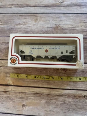 BACHMANN TRAIN HO SCALE 42' OPEN QUAD OFFSET HOPPER NAPIERVILLE NOS NEW - Image 1 of 4